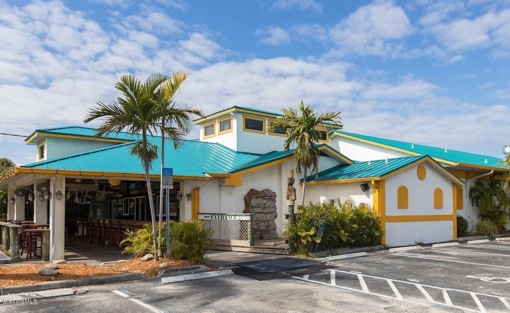 315 W Cocoa Beach Cswy, Cocoa Beach, FL for sale Primary Photo- Image 1 of 1