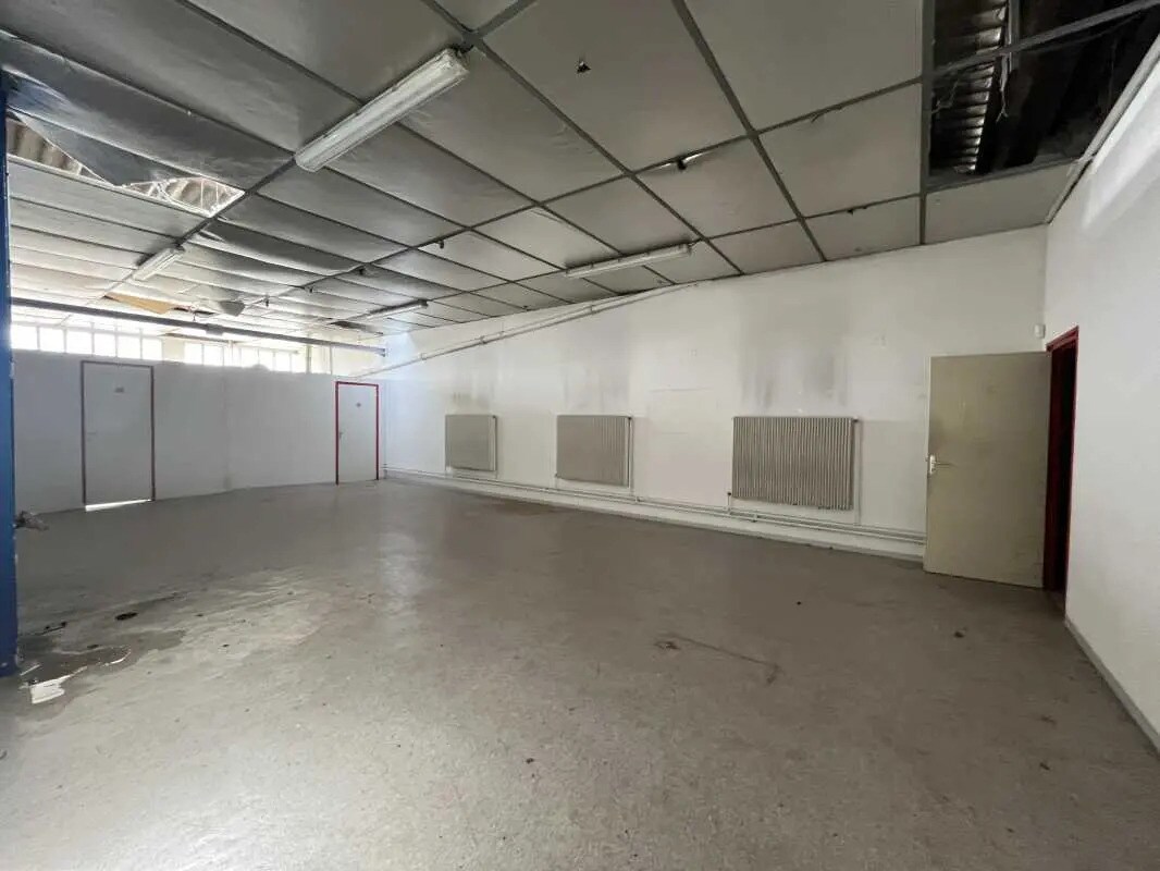 Flex in Saint-Quentin for sale Building Photo- Image 1 of 5