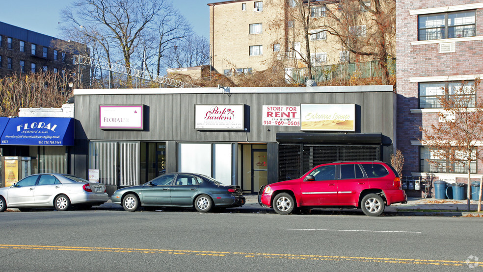 6677 Broadway, Bronx, NY for lease - Primary Photo - Image 1 of 4