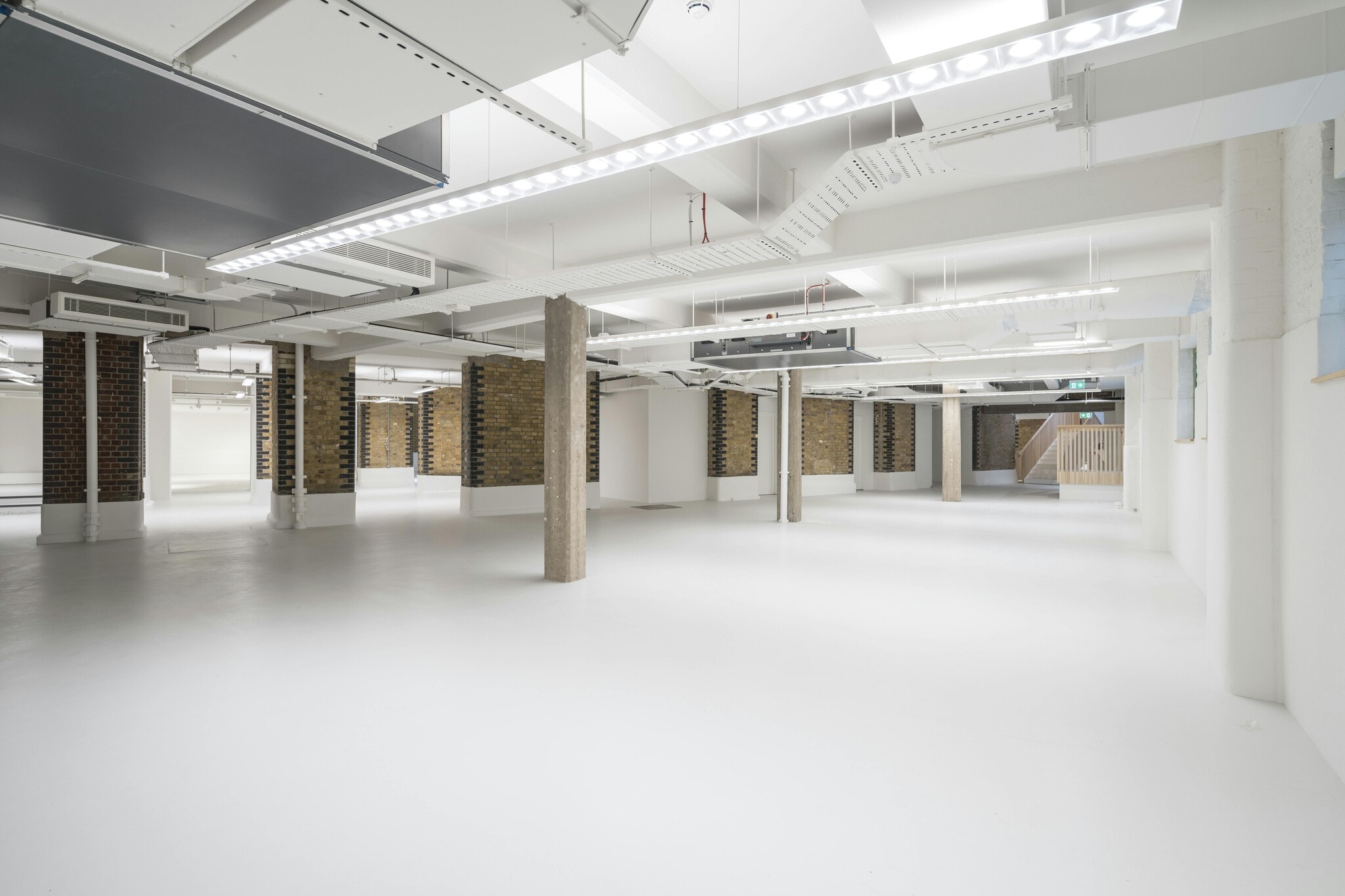 22 Vine Hl, London for lease Interior Photo- Image 1 of 3