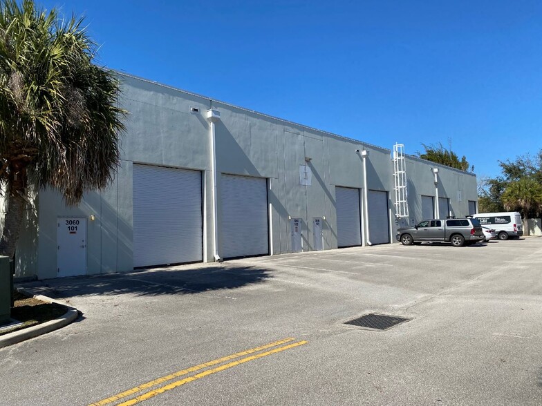 3030 Venture Ln, Melbourne, FL for lease - Building Photo - Image 3 of 3