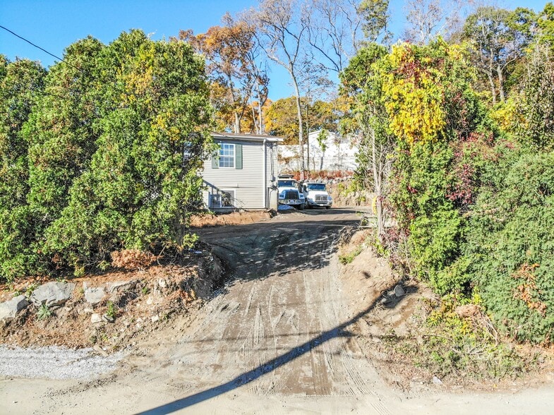 25 Popes Ln, Danvers, MA for sale - Building Photo - Image 3 of 25