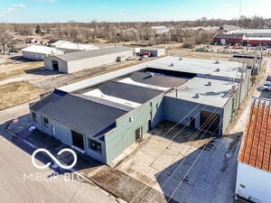 2401 S Monroe St, Muncie, IN for lease - Building Photo - Image 2 of 22