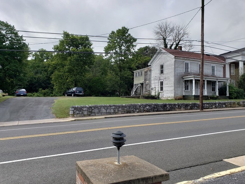3250 S Main St, Toms Brook, VA for sale - Building Photo - Image 1 of 1