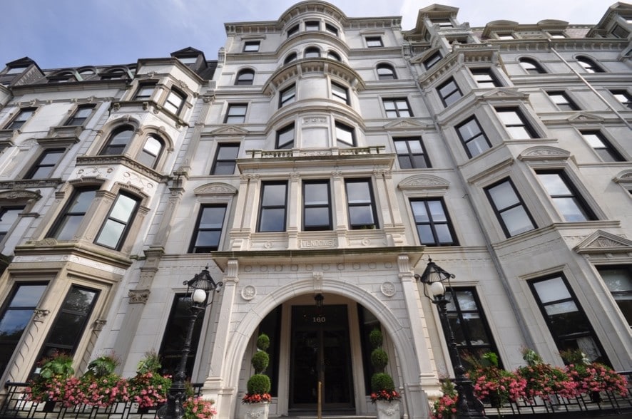 160 Commonwealth Ave, Boston, MA for lease - Building Photo - Image 1 of 4