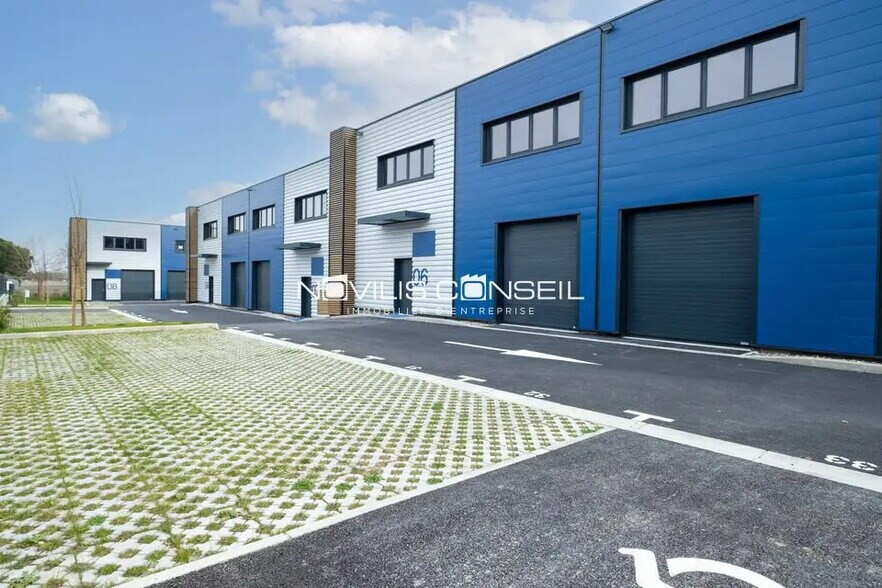 Flex in Cornebarrieu for lease - Building Photo - Image 1 of 13