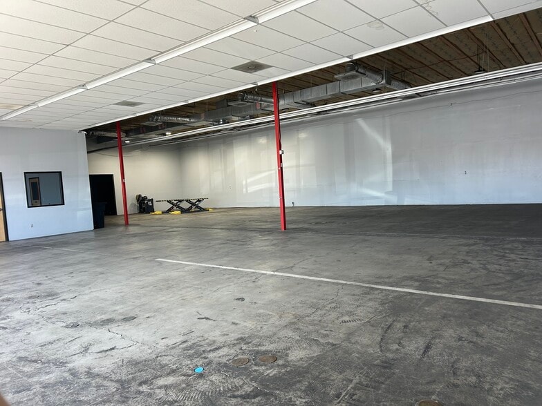 3702 W 5400 S, Salt Lake City, UT for lease - Building Photo - Image 3 of 8