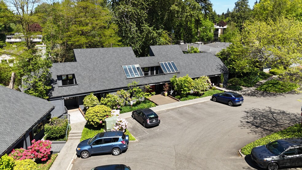 9750 NE 120th Pl, Kirkland, WA for sale - Building Photo - Image 1 of 1