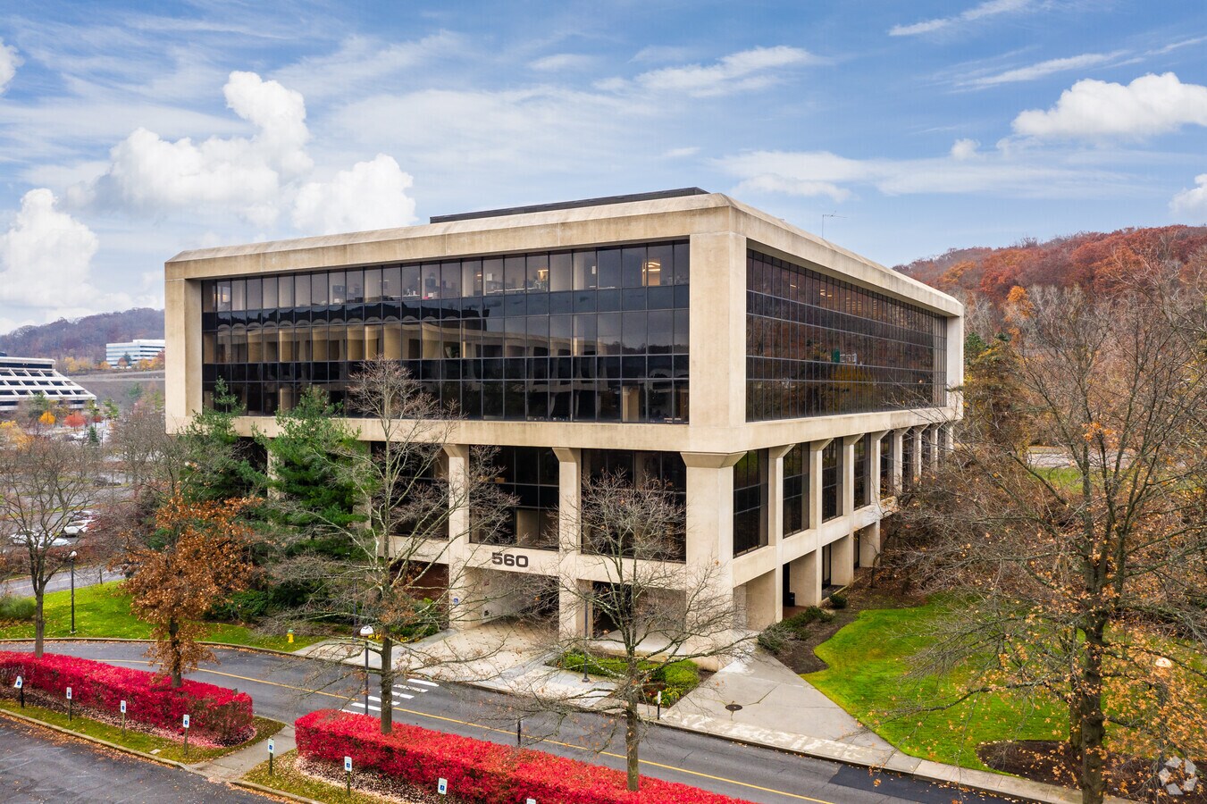 560 White Plains Rd, Tarrytown, NY 10591 Tarrytown Corporate Center