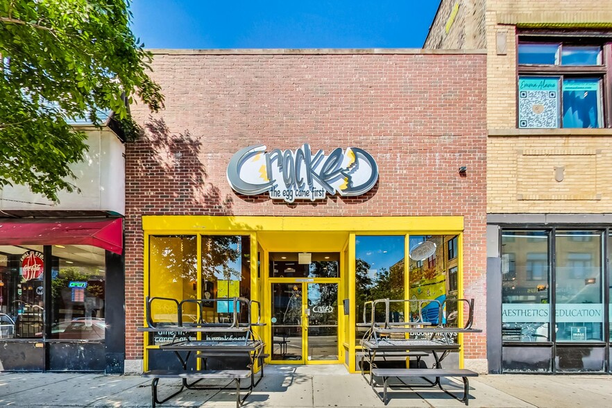 1359 N Milwaukee Ave, Chicago, IL for lease - Building Photo - Image 1 of 27