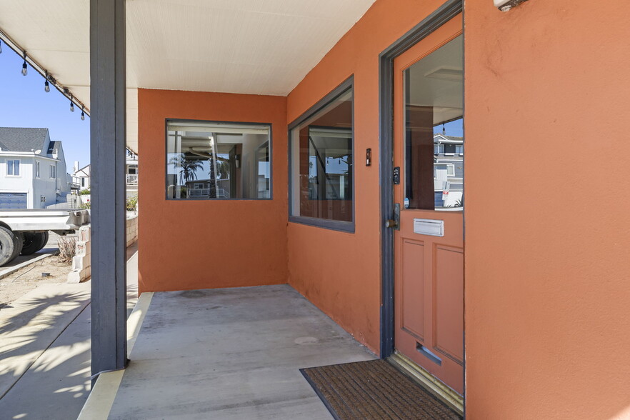 1071 S Seaward Ave, Ventura, CA for lease - Building Photo - Image 3 of 17