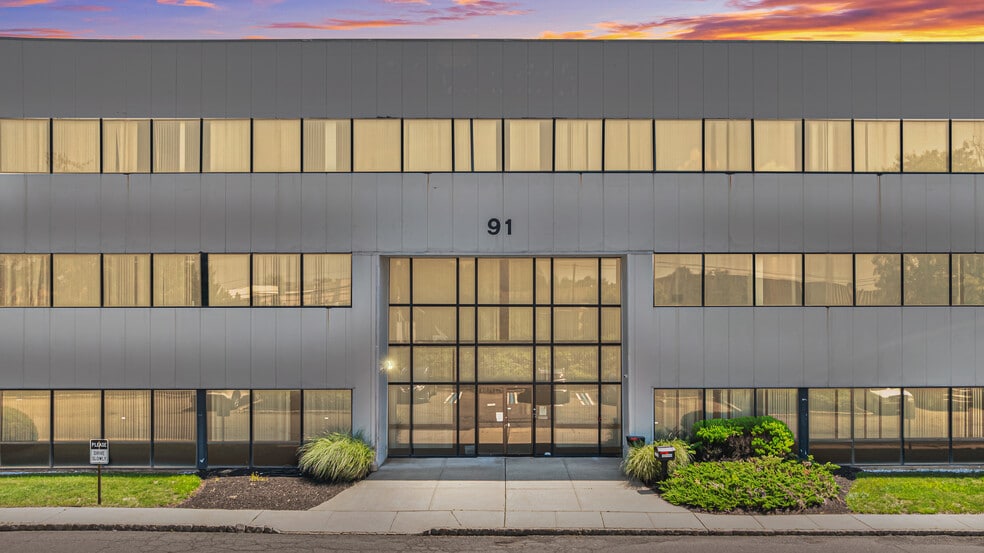 91 New England Ave, Piscataway, NJ for lease - Building Photo - Image 3 of 4
