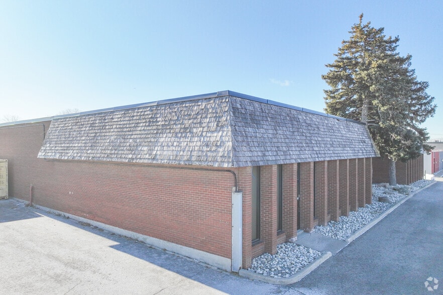 525 Denison St, Markham, ON for sale - Primary Photo - Image 1 of 1