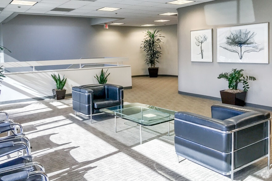 4175 E La Palma Ave, Anaheim, CA for sale - Lobby - Image 2 of 13