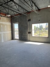 529 NW Prima Vista Blvd, Port Saint Lucie, FL for lease Interior Photo- Image 2 of 5