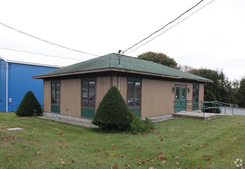430 Dix Ave, Queensbury, NY for sale - Building Photo - Image 1 of 1