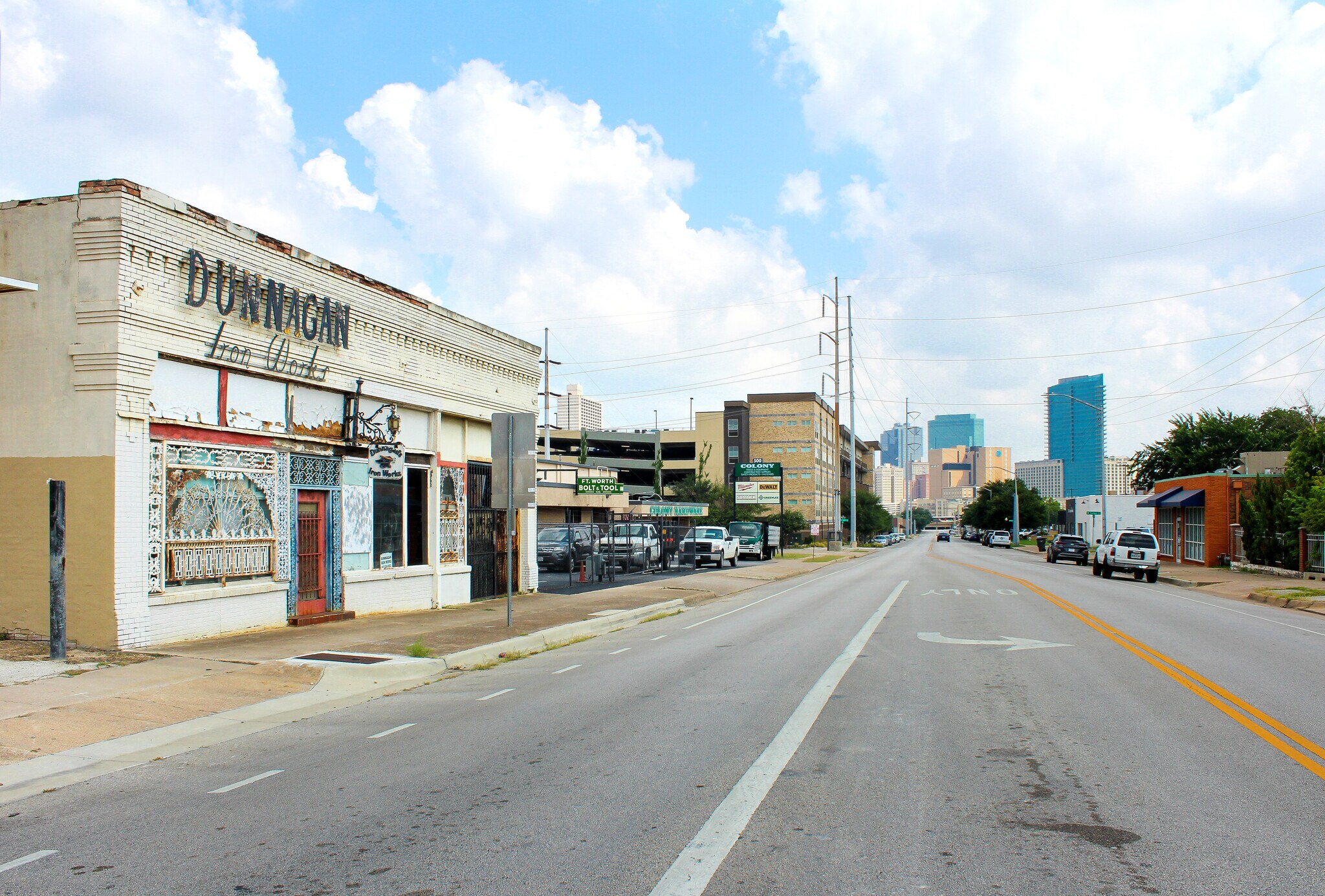 524 S Jennings Ave, Fort Worth, TX 76104 Retail for Sale