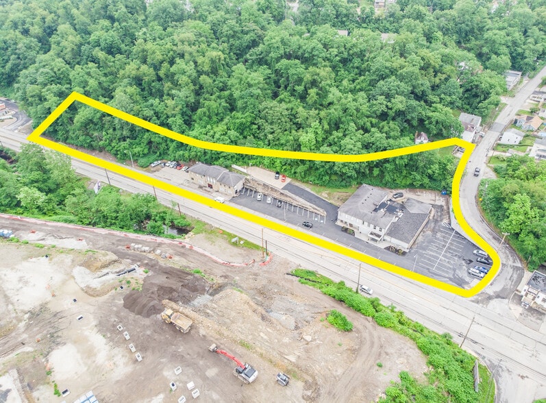 1617 Banksville Rd, Pittsburgh, PA for sale - Building Photo - Image 1 of 25