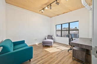 4207-4215 W Jefferson Blvd, Los Angeles, CA for lease Interior Photo- Image 2 of 9