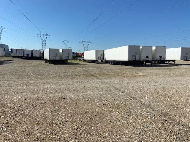 Avenue Docteur Schweitzer, Jonage for lease - Building Photo - Image 2 of 5