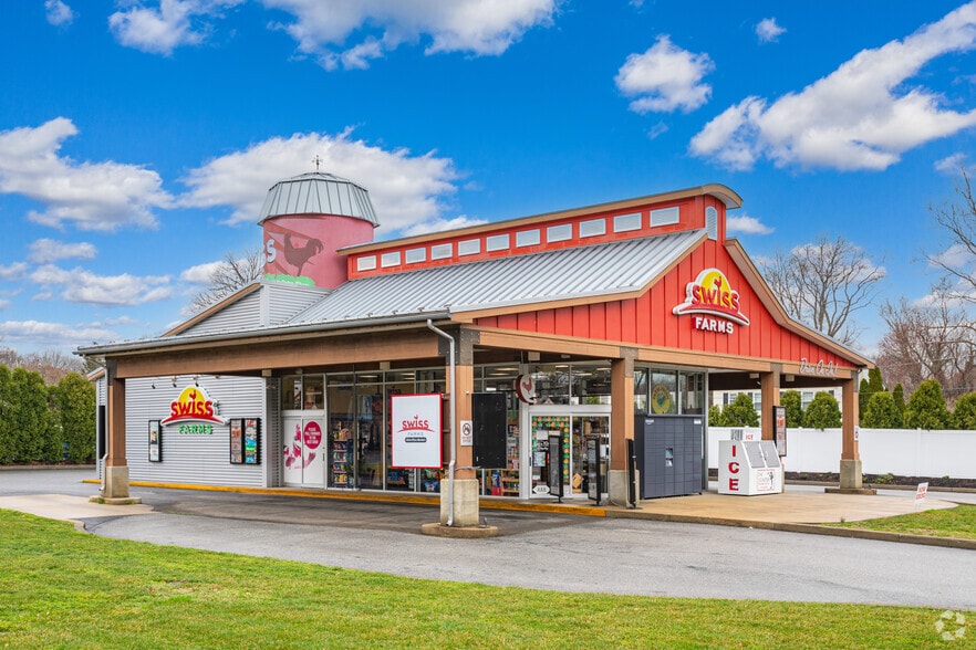 301 W MacDade Blvd, Milmont Park, PA for lease - Primary Photo - Image 1 of 6