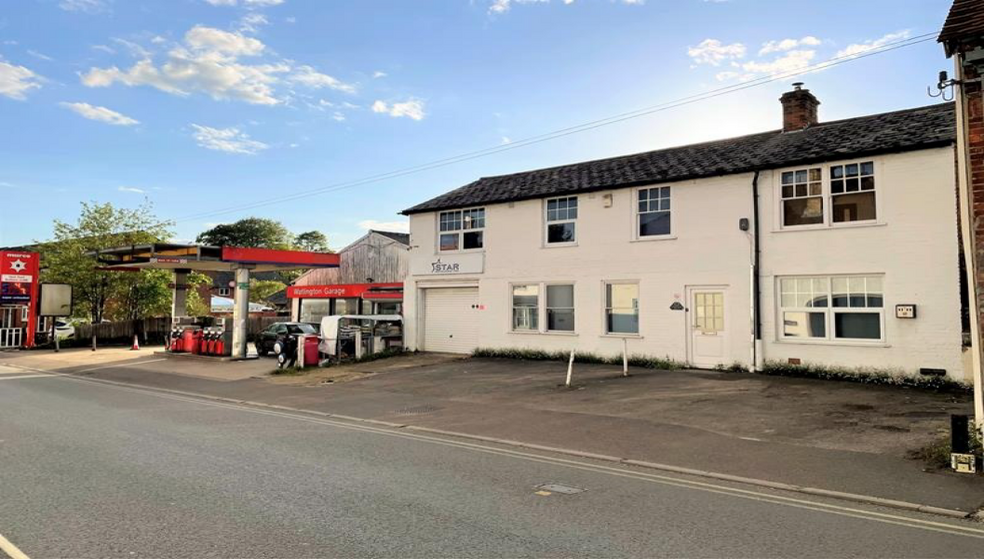 13A Couching St, Watlington for sale - Building Photo - Image 3 of 4