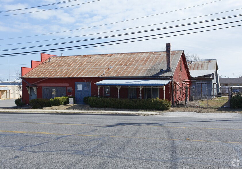 513 S Adams St, Fredericksburg, TX for sale - Primary Photo - Image 1 of 1