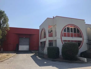 Industrial in VITROLLES for lease Building Photo- Image 1 of 1