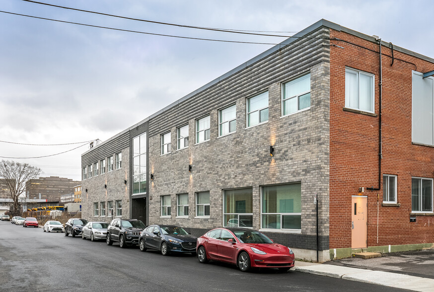 9850-9852 Rue Verville, Montréal, QC for sale - Primary Photo - Image 1 of 21