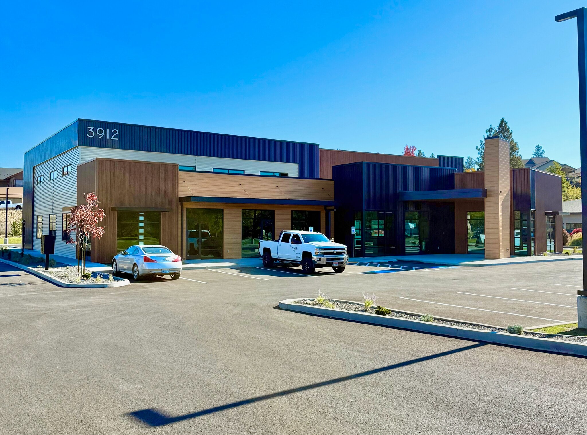 3912 Schrieber Way, Coeur d'Alene, ID for lease Building Photo- Image 1 of 5