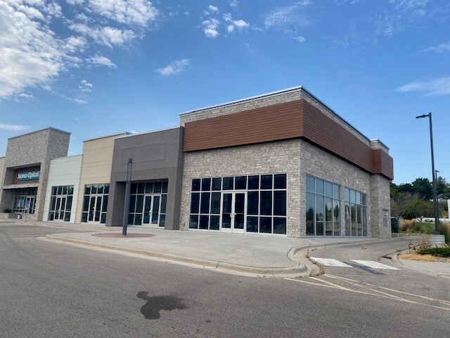 1620 Broadway Ave S, Rochester, MN for lease - Building Photo - Image 1 of 11