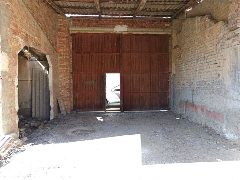 Industrial in Pradilla de Ebro for sale - Building Photo - Image 2 of 16