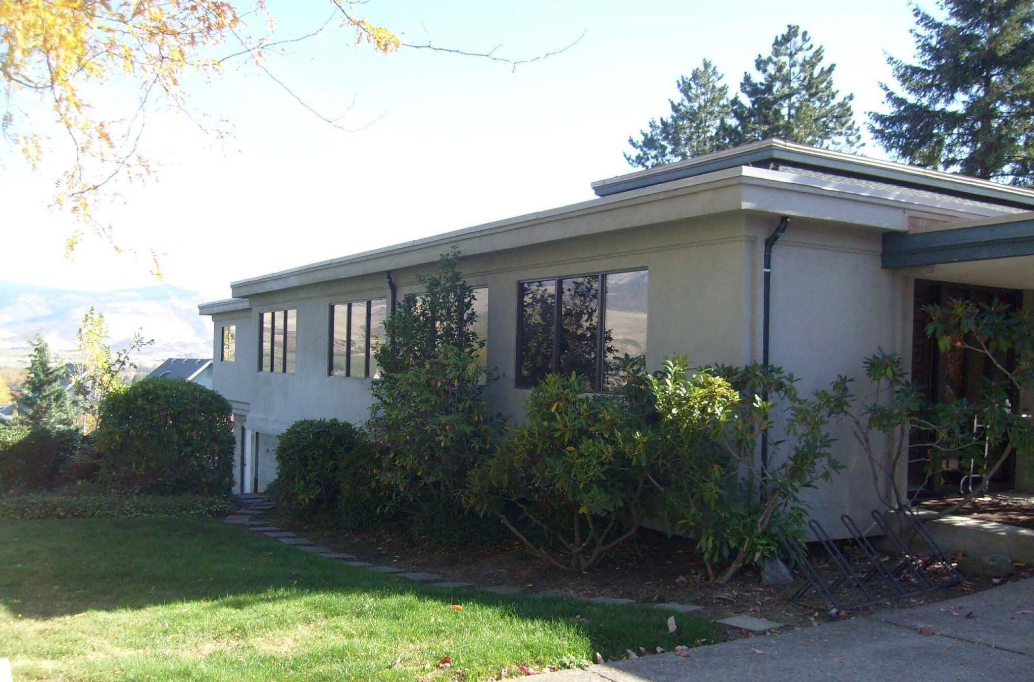 241 Maple St, Ashland, OR for sale Primary Photo- Image 1 of 1