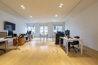 4 Rue Du Faubourg Saint-Honoré, Paris for lease Interior Photo- Image 2 of 7