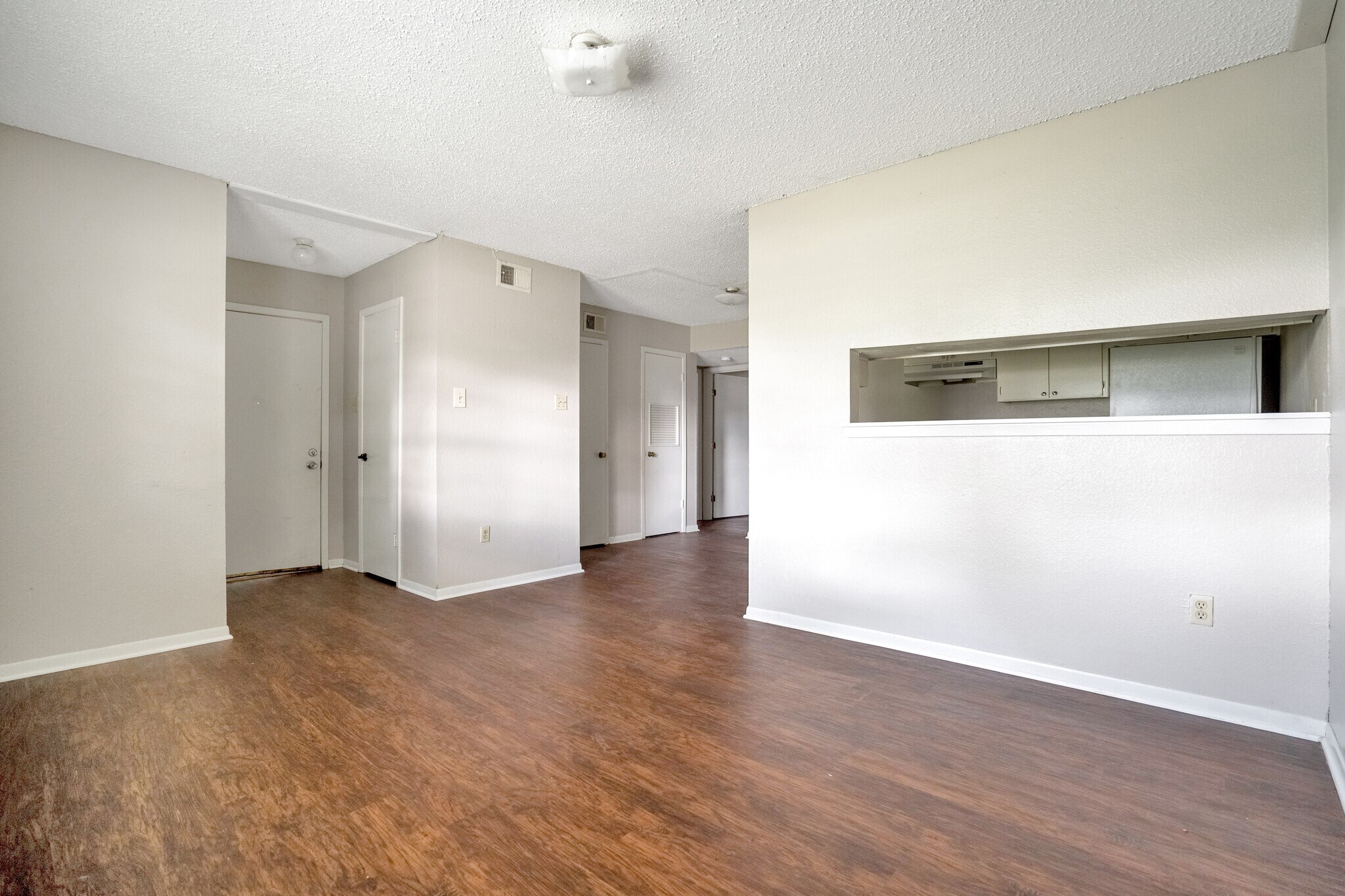 518 Cypress St, Lott, TX 76656 Valley View Apartments