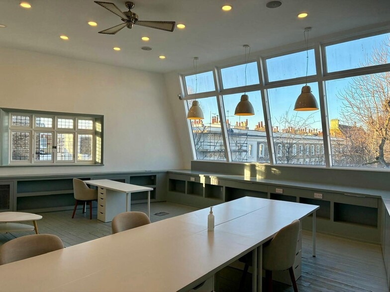 32 Stratford Rd, London for lease - Building Photo - Image 3 of 11