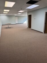 1530 Greenview Dr SW, Rochester, MN for lease Interior Photo- Image 1 of 7