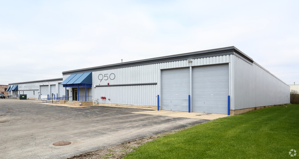 940-950 Greenleaf Ave, Elk Grove Village, IL for lease - Building Photo - Image 3 of 8