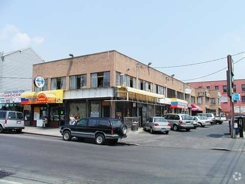 102-05 44th Ave, Corona, NY for sale - Primary Photo - Image 1 of 1