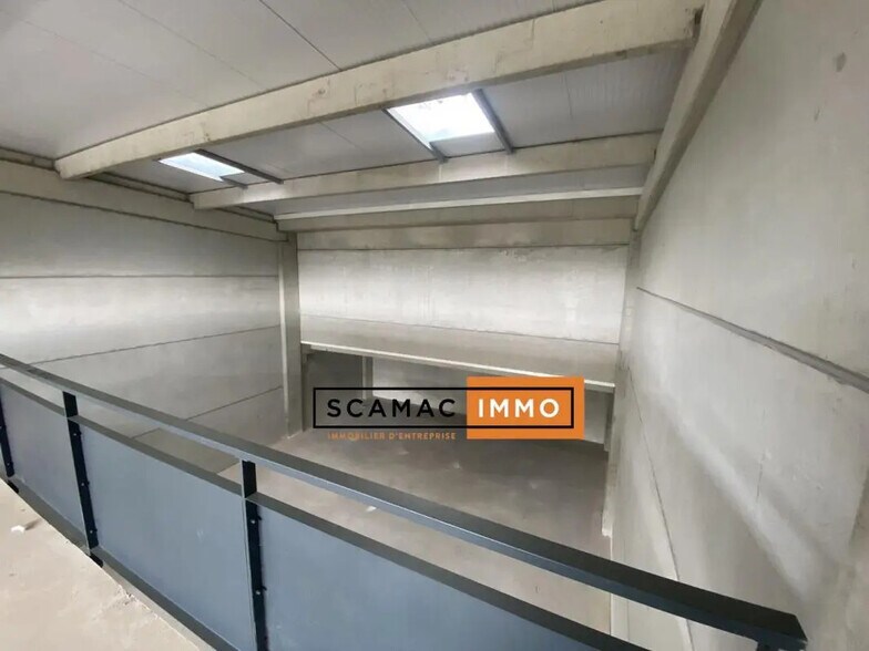 Industrial in Cuers for lease - Interior Photo - Image 2 of 4