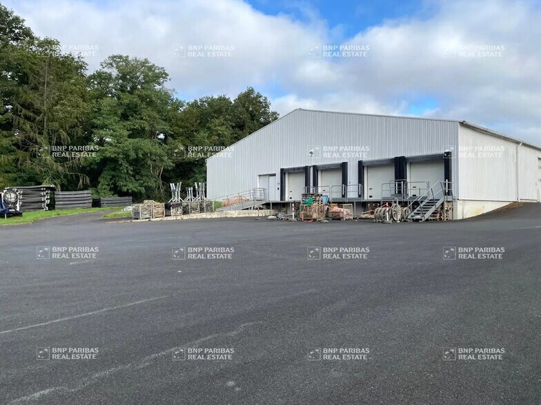 Flex in Vertou for lease - Building Photo - Image 2 of 12