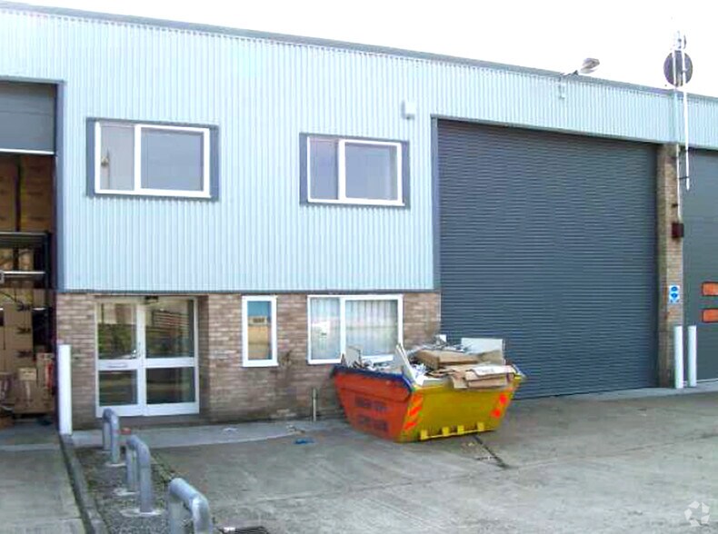 Saunders Way, Dartford, DA1 1JW Industrial for Lease