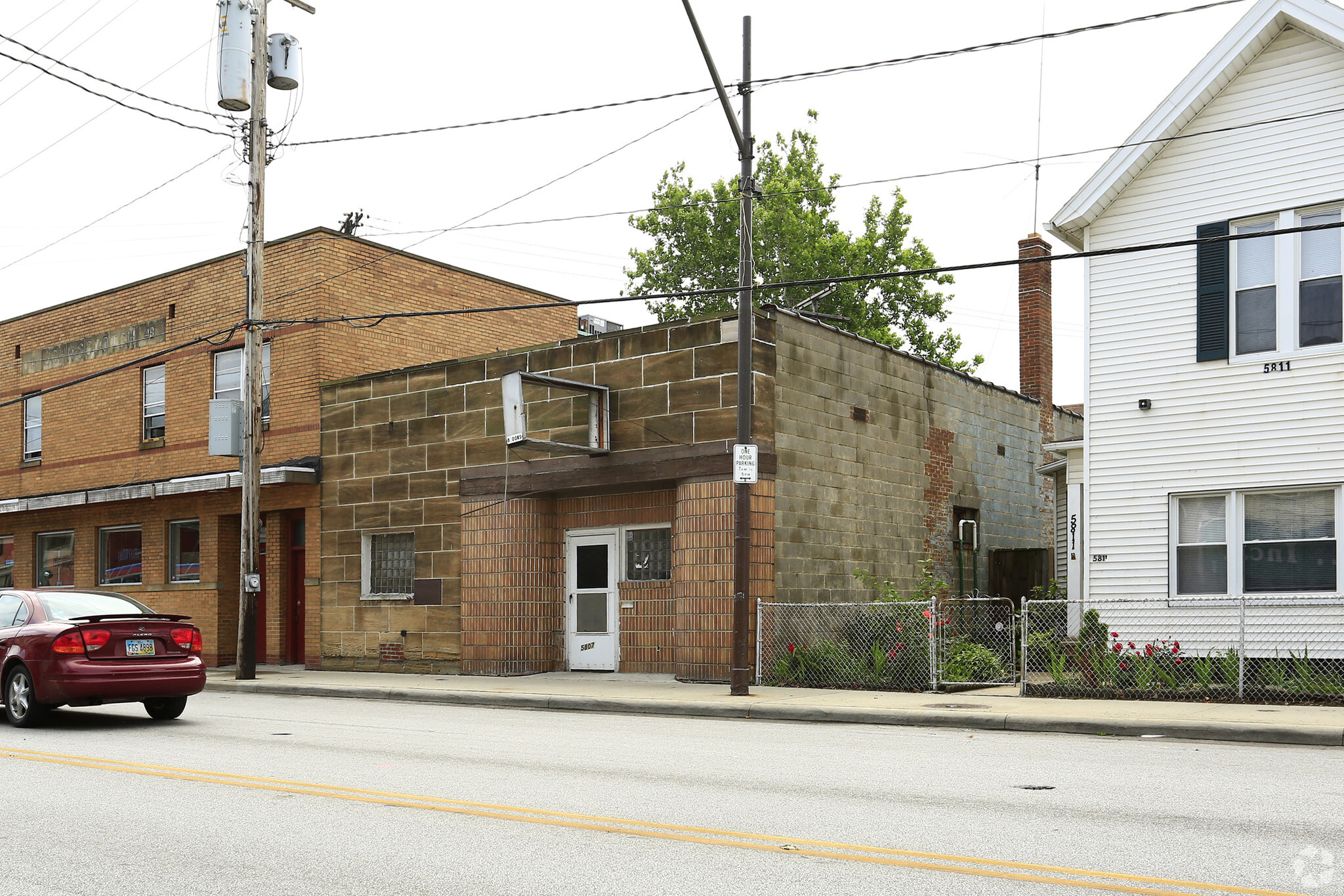 5807 Detroit Ave, Cleveland, OH for sale Primary Photo- Image 1 of 1