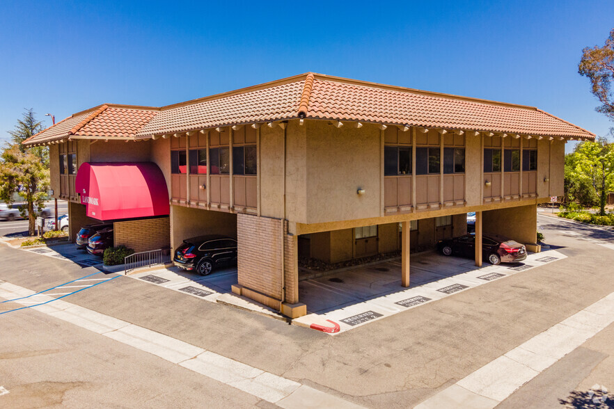 15100 Los Gatos Blvd, Los Gatos, CA for lease - Building Photo - Image 1 of 6