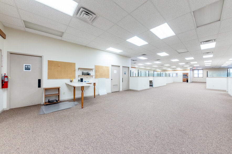 125 N 6th St, Clarksburg, WV for sale - Building Photo - Image 2 of 10