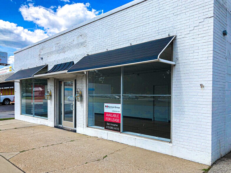 4534 Monroe St, Toledo, OH 43613