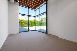 3331 Ocean Park Blvd, Santa Monica, CA for lease Building Photo- Image 2 of 17