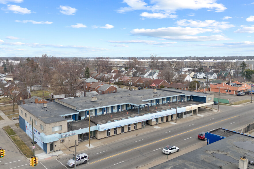 14700-14750 Plymouth Rd, Detroit, MI for sale - Building Photo - Image 2 of 17