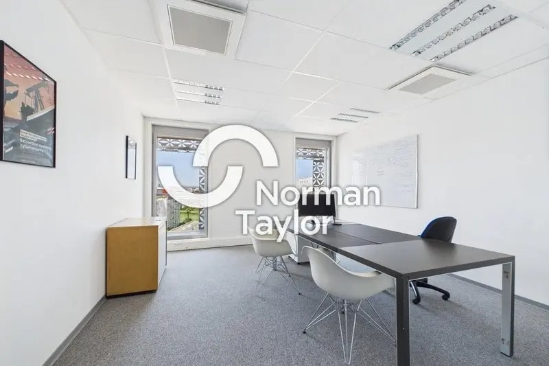 Office in Montpellier for lease - Interior Photo - Image 1 of 12