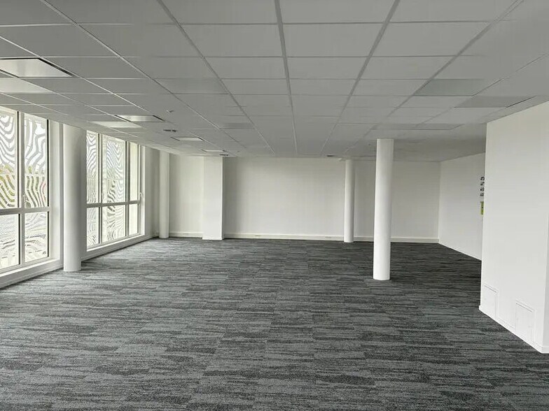 7 Rue Alfred Kastler, Nantes for lease - Interior Photo - Image 2 of 15